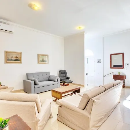 Charming Maltese Maisonette *