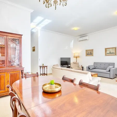Charming Maltese Maisonette Appartement *