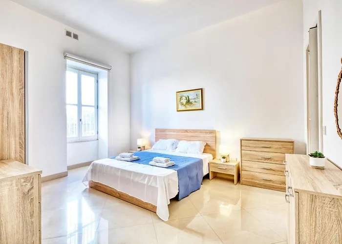 Charming Maltese Maisonette Apartment Sliema