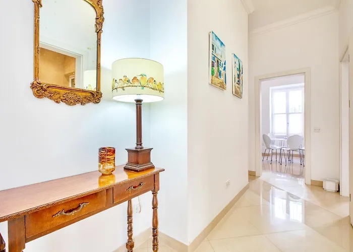 Charming Maltese Maisonette Daire *