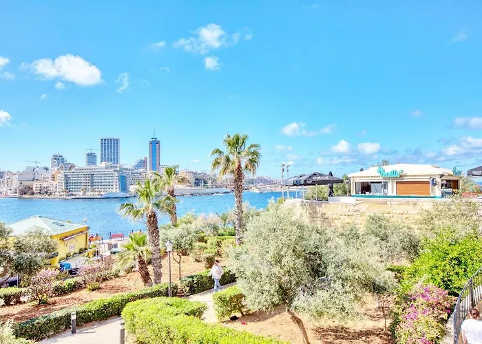 Daire Charming Maltese Maisonette Sliema