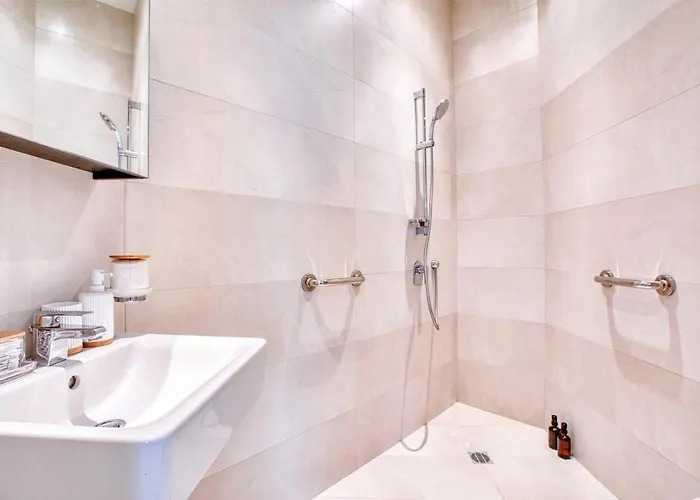 Charming Maltese Maisonette Sliema