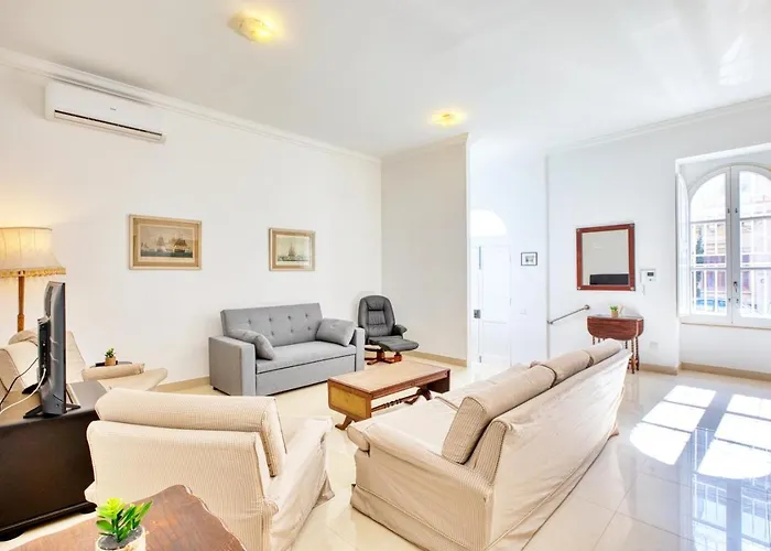 Charming Maltese Maisonette *