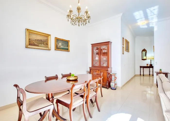 Charming Maltese Maisonette Daire Sliema